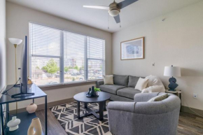 Landing at Enclave at Woodland Lakes - 1 Bedroom in The Woodlands
